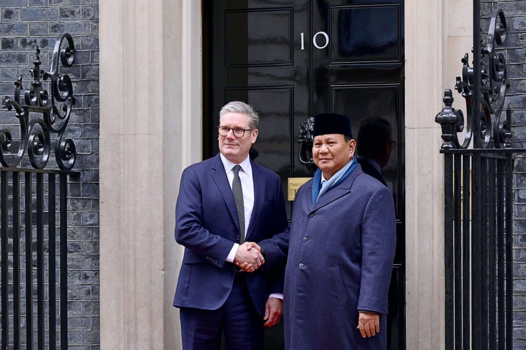 Bertemu PM Inggris Keir Starmer, Prabowo Bahas Pertahanan hingga Krisis Gaza